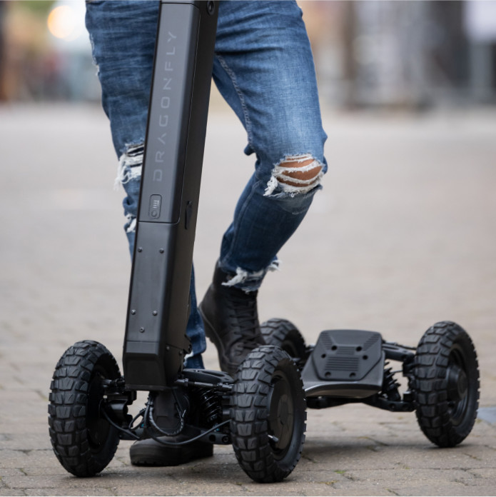 D-Fly подготвя нов модел четириколесна електрическа тротинетка – Dragonfly Hyperscooter